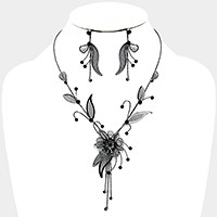 Crystal rhinestone metal mesh flower necklace