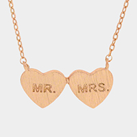 Mr Mrs _ Metal Double Heart Pendant Necklace