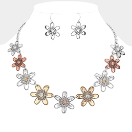 Antique Metal Flower Necklace