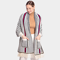 Houndstooth Patterned Poncho