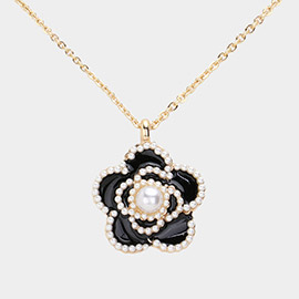 Pearl Pointed Flower Pendant Necklace