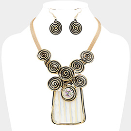 Metal Spiral Embellished Abstract Resin Pendant Statement Necklace