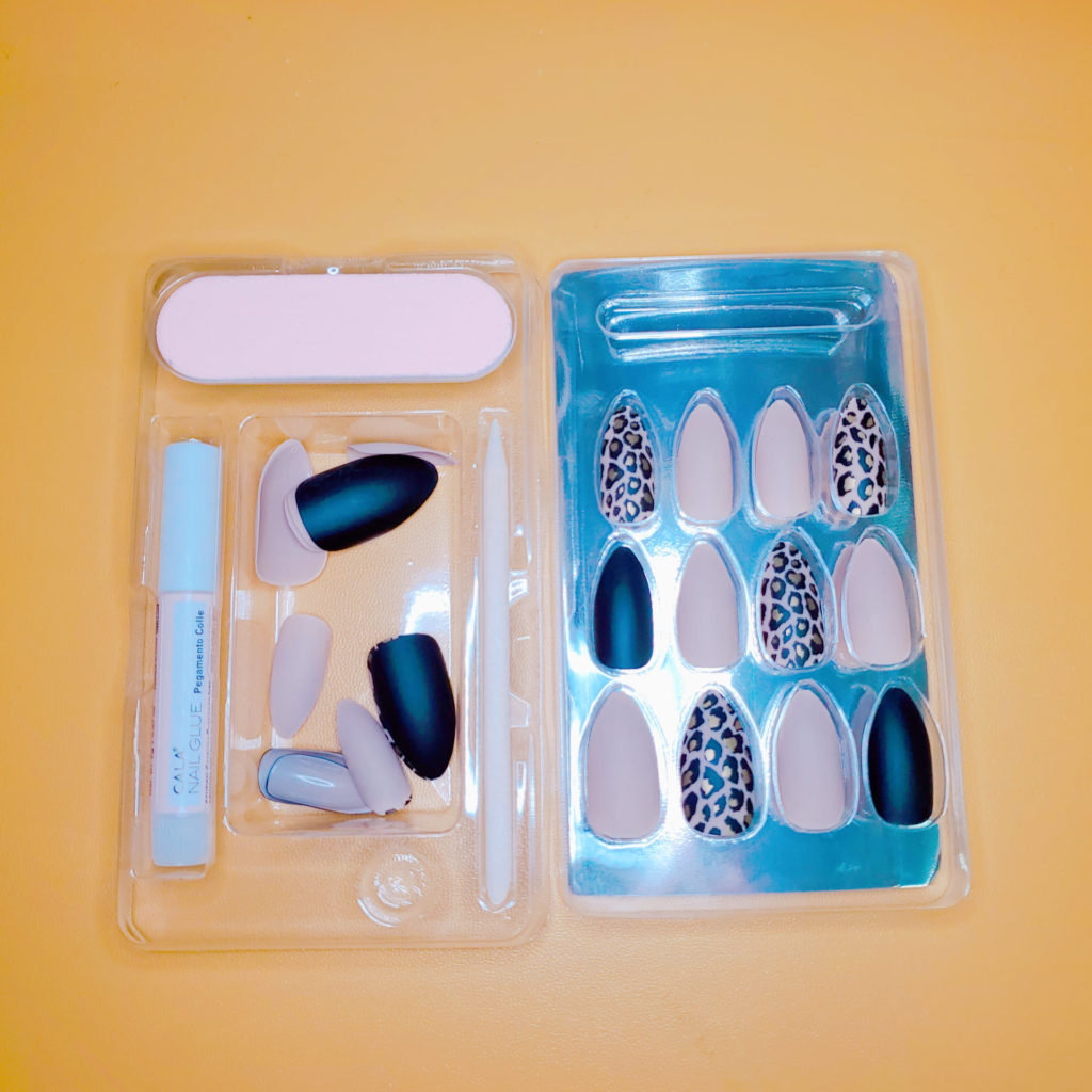 Wholesale Cosmetics; PRESS ON NAIL SETS Wona Trading