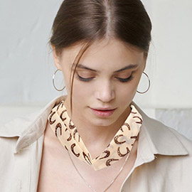 Horseshoe Print Fabric Chiffon Necklace