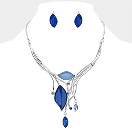 Crystal detail Enamel leaf necklace