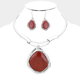 Abstract Stone Pendant Necklace