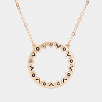 Antique Pattern Metal Open Circle Pendant Necklace