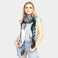 Snake Pattern Oblong Scarf