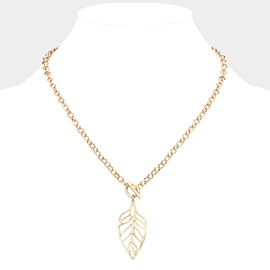 Cut Out Metal Leaf Pendant Toggle Necklace