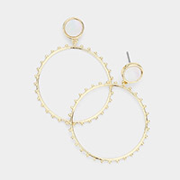 Mother of Pearl Round Trim Detailed Open Metal Circle Link Dangle Earrings