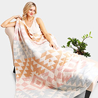 Aztec Patterned Throw Blanket