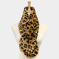 Pearl Embellished Leopard Patterned Faux Fur Pom Pom Pull Through Scarf