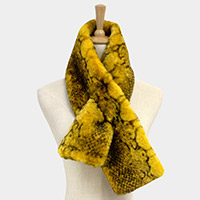 Snake Skin Patterned Faux Fur Pull Through Scarf