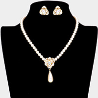 Stone Embellished Metal Flower Pearl Pendant Necklace