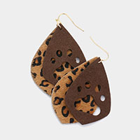 Cut Out Paw Detailed Leopard Patterned Genuine Leather Dangle Earrings