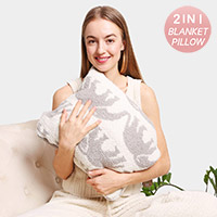 2 IN 1 Elephant Patterned Blanket / Pillow