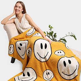 Smile Patterned Throw Blanket