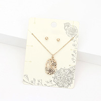 Stone Embellished Metal Woman Pendant Necklace