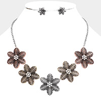 Antique Metal Flower Pendants Accented Necklace