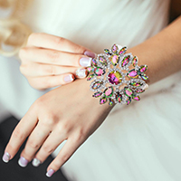 Flower Stone Cluster Embellished Pearl Bracelet