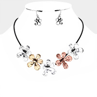 Metal Flower Cord Necklace