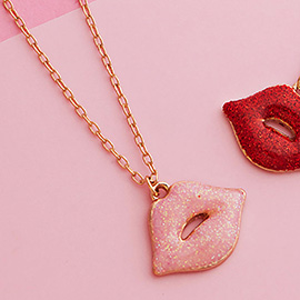 Glittered Lips Pendant Necklace