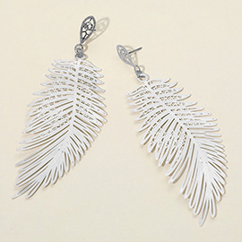 Cut Out Detailed Metal Feather Dangle Earrings
