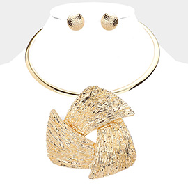 Textured Abstract Metal Pendant Choker Necklace