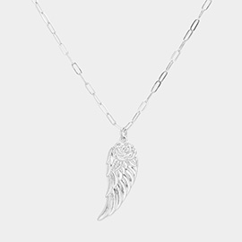 Flower Detailed Metal Wing Pendant Necklace