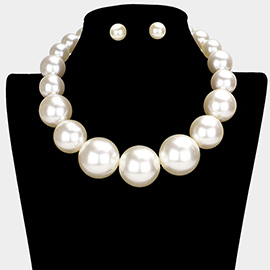 Chunky Pearl Necklace