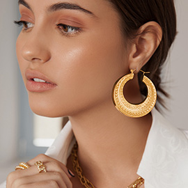 Patterned Metal Hoop Pin Catch Earrings