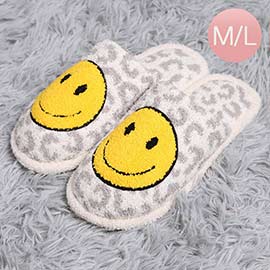 Smile Accented Leopard Patterned Soft Home Indoor Floor Slippers