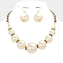 Multi Sized Pearl Round Stone Necklace