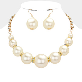 Multi Sized Pearl Round Stone Necklace