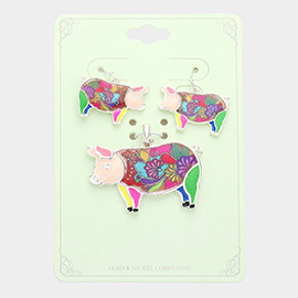 Flower Patterned Pig Pendant Set