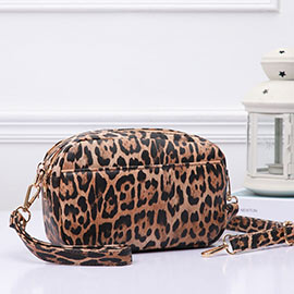 Leopard Patterned Pebbled Faux Leather Crossbody Bag