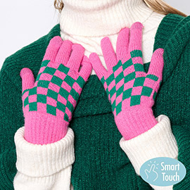 Checkerboard Patterned Touch Smart Gloves