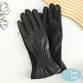 Pleat Detailed Touch Smart Gloves