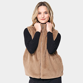 Solid Faux Fur Front Pockets Vest