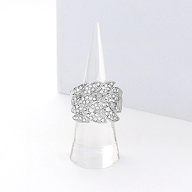 Stone Paved Leaves Stretch Ring