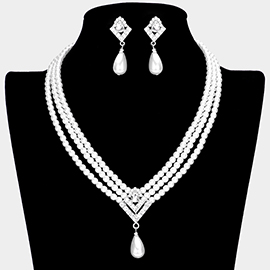 Triple Layered Pearl Necklace