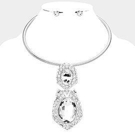 Oval Rhinestone Accented Hammered Metal Pendant Statement Necklace