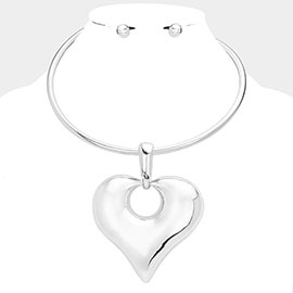 Metal Heart Pendant Necklace