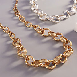 Textured Matte Metal Chain Necklace