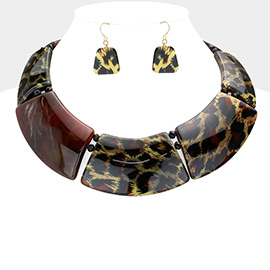 Marble Print Resin Curved Bib Necklace