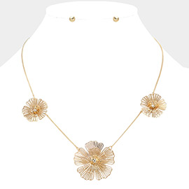Stone Pointed Metal Filigree Flower Necklace