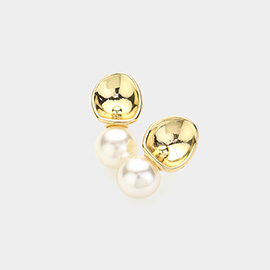 Pearl Pointed Stud Earrings