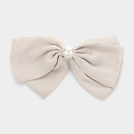 Pearl Pointed Bow Barrette