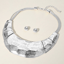 Textured Metal Collar Necklace