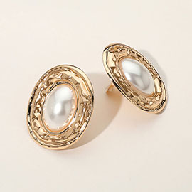 Oversized Pearl Clip On Earrings